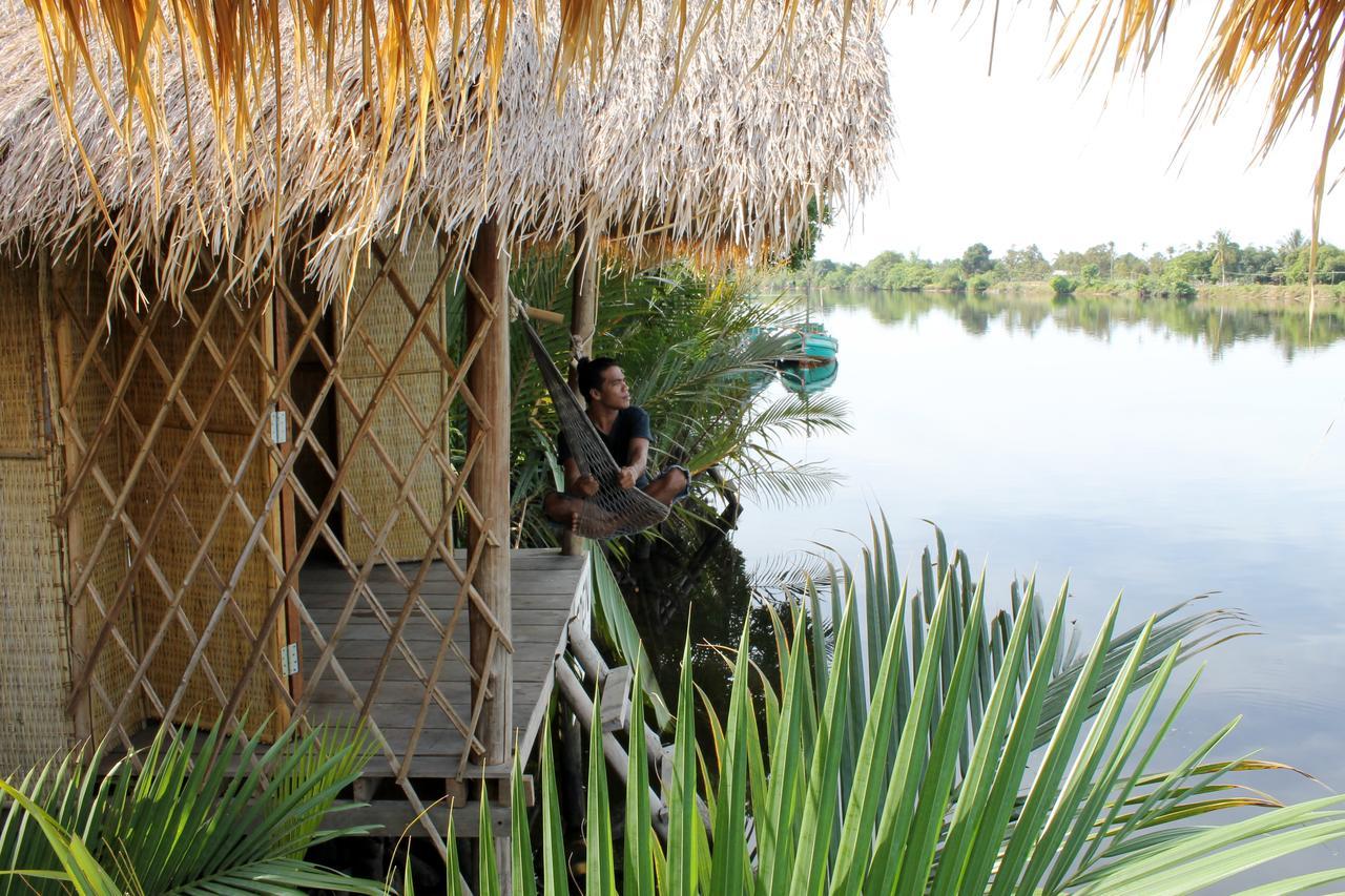 Eden Eco Village Kampot Exterior photo